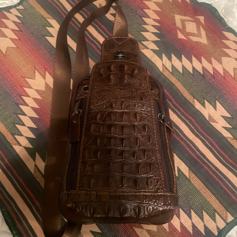 Crocodile Pattern Sling Chest Bag - image 2